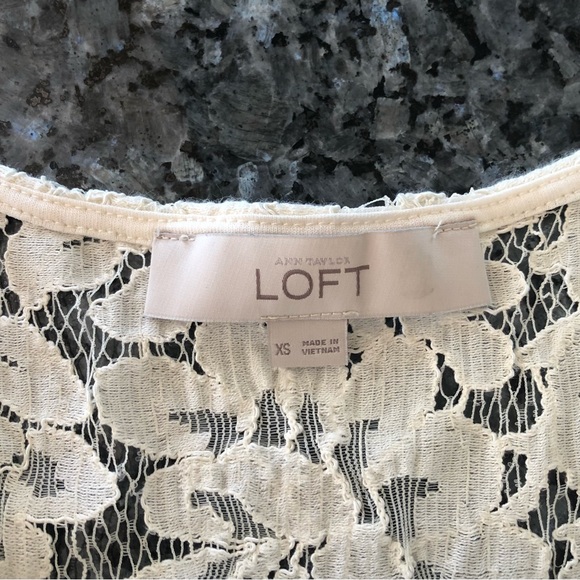 LOFT Cream Lace Floral Short Sleeve Top - Picture 3 of 16